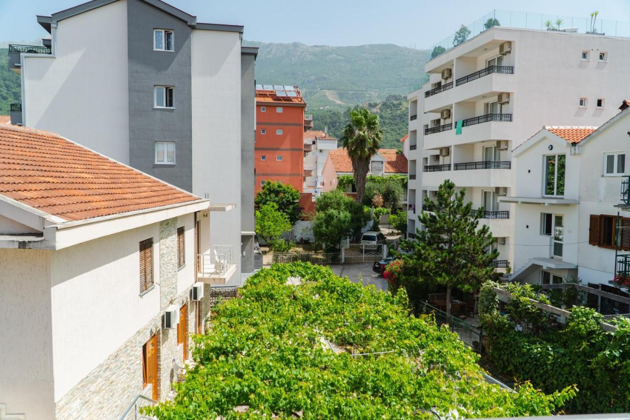 Guest House Buskovic Budva Extérieur photo