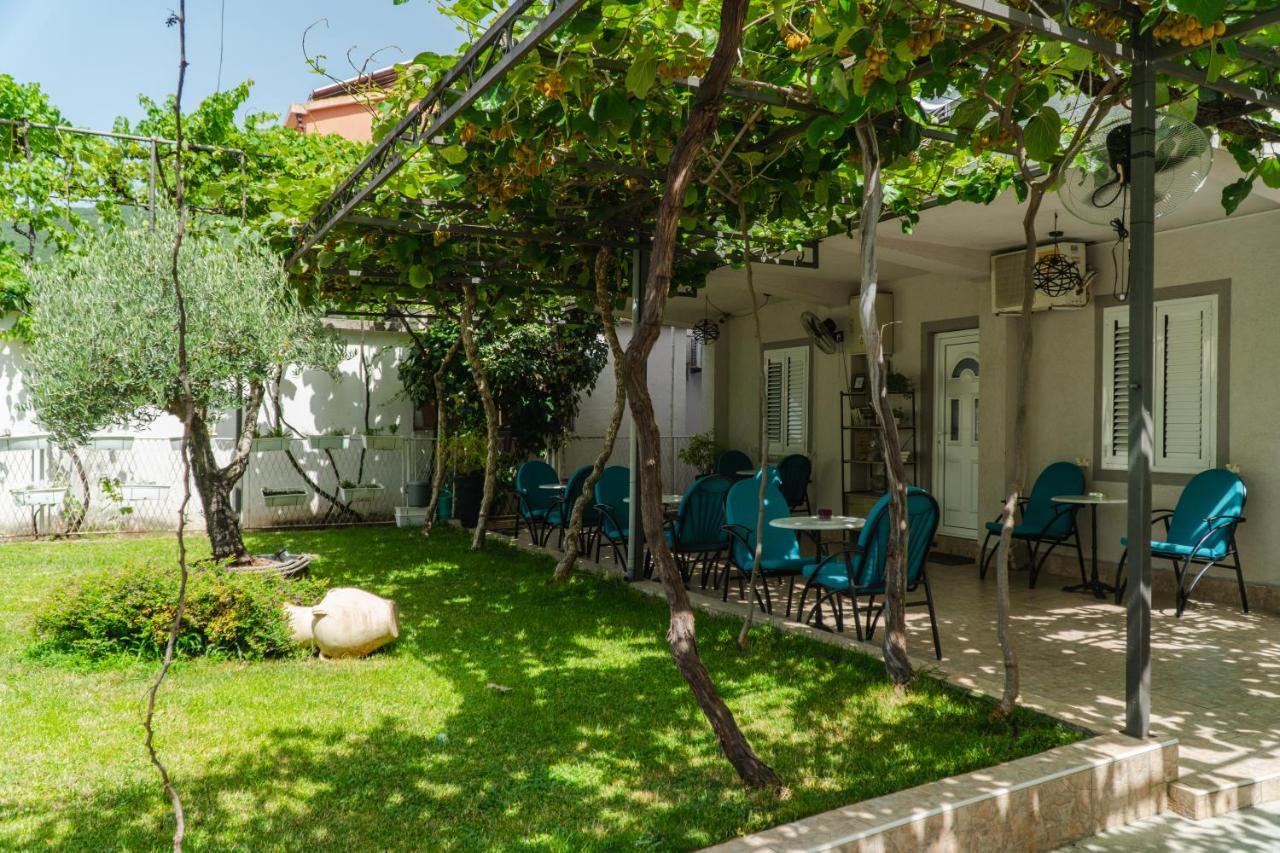 Guest House Buskovic Budva Extérieur photo