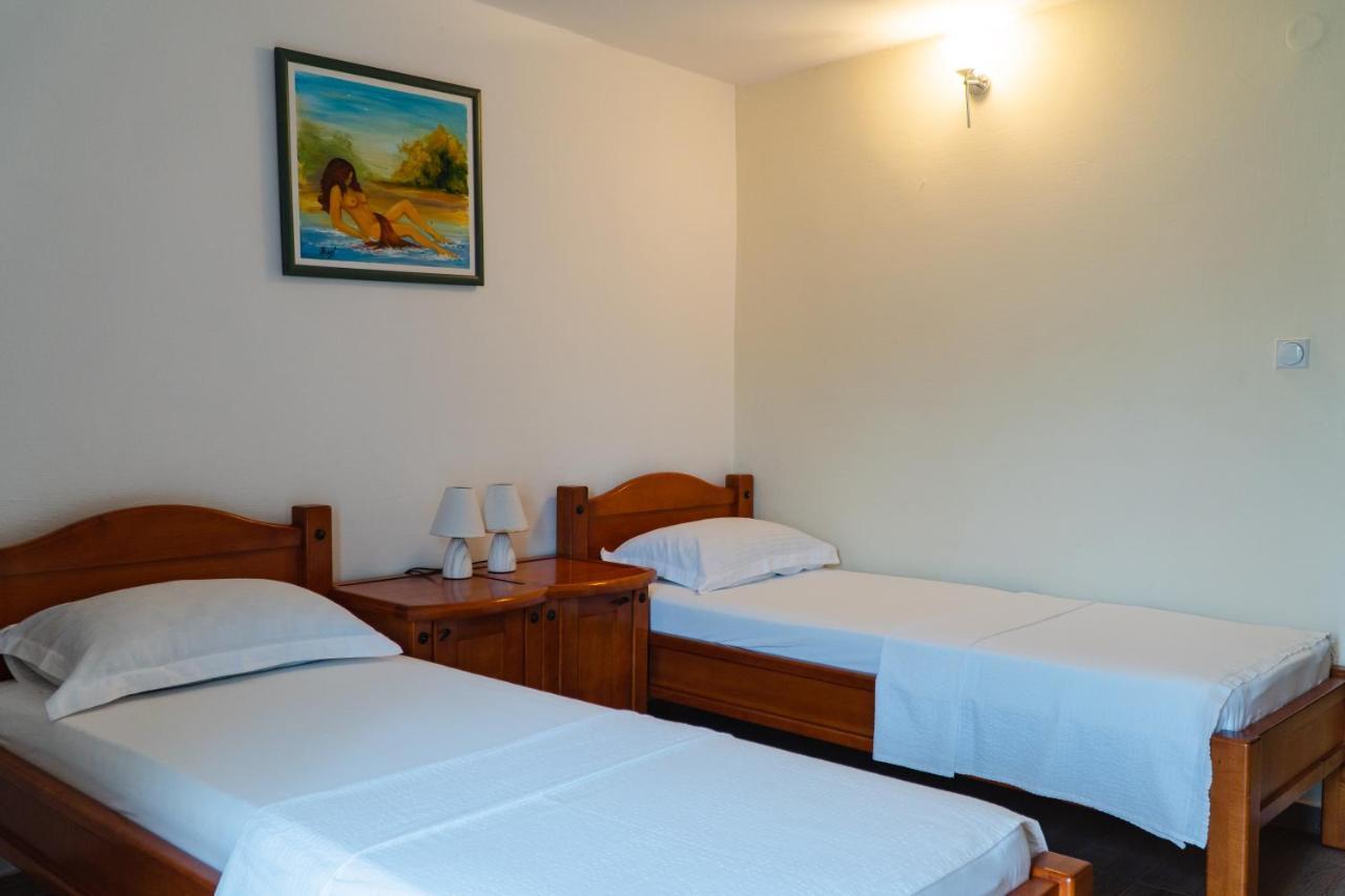 Guest House Buskovic Budva Extérieur photo